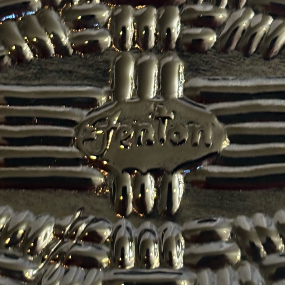 Vintage 1970 Fenton Carnival Nesting Hen covered dish. - Picture 10 of 10